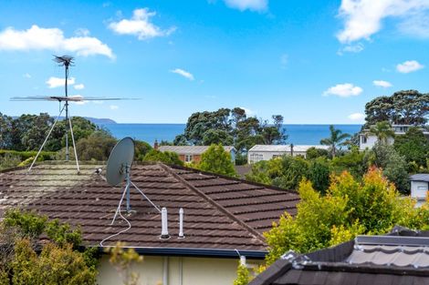 Photo of property in 1/62 Beach Road, Castor Bay, Auckland, 0620