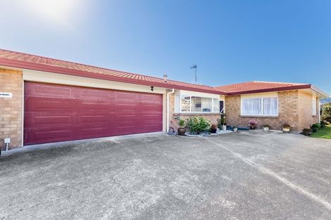 Photo of property in 5 Beachwater Grove, Paraparaumu Beach, Paraparaumu, 5032