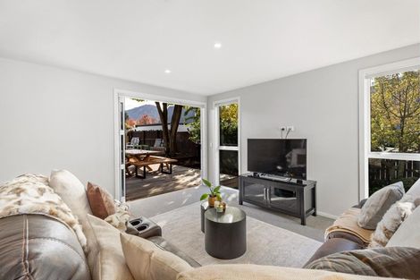Photo of property in 20 Devon Street, Arrowtown, 9302