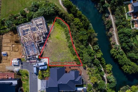 Photo of property in 10 Kakariki Lane, Waiwhakaiho, New Plymouth, 4312