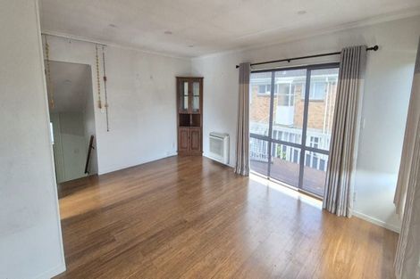 Photo of property in 3 Griffen Park Road, Mount Roskill, Auckland, 1041