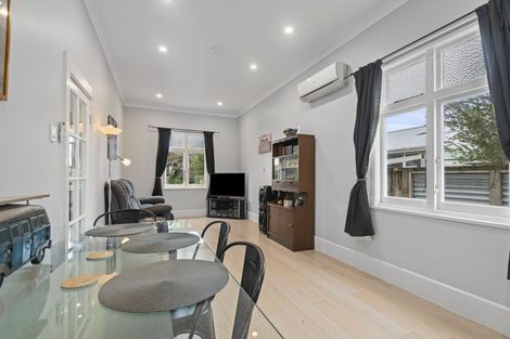 Photo of property in 16 Aorangi Street, Feilding, 4702