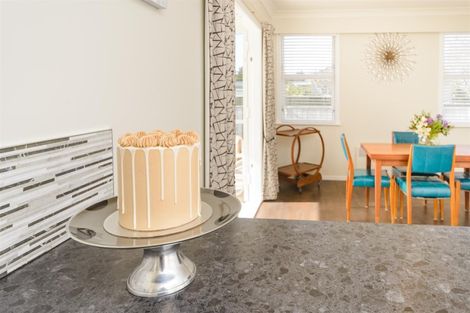 Photo of property in 10 Bond Street, Marton, 4710