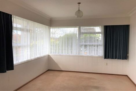 Photo of property in 9 Montana Place, Merrilands, New Plymouth, 4312