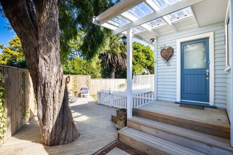 Photo of property in 475b Saint Aubyn Street, Moturoa, New Plymouth, 4310