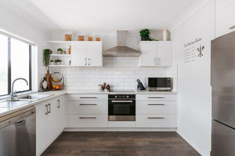 Photo of property in 3 Links View Drive, Omokoroa, 3114