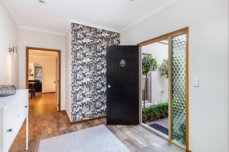 Photo of property in 8 Wall Street, Waipahihi, Taupo, 3330