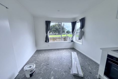 Photo of property in 6 Kenton Lane, Mangere, Auckland, 2022