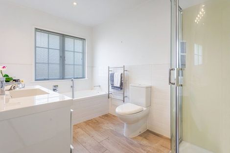 Photo of property in 24 Salem Place, Torbay, Auckland, 0630