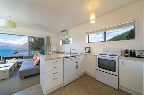 Photo of property in 129a Wynyard Crescent, Fernhill, Queenstown, 9300