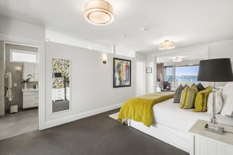 Photo of property in 49 King Edward Parade, Devonport, Auckland, 0624