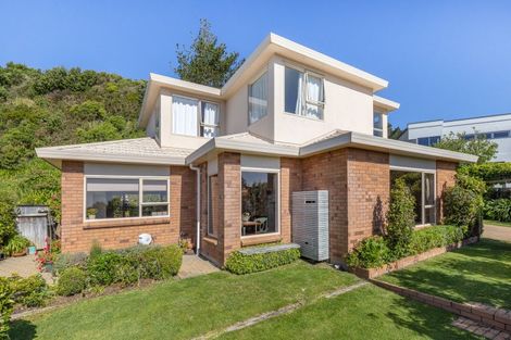 Photo of property in 155 Eskdale Road, Papakowhai, Porirua, 5024