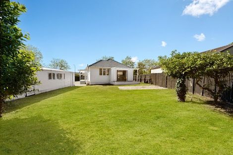 Photo of property in 10 Holland Road, Fairfield, Hamilton, 3214