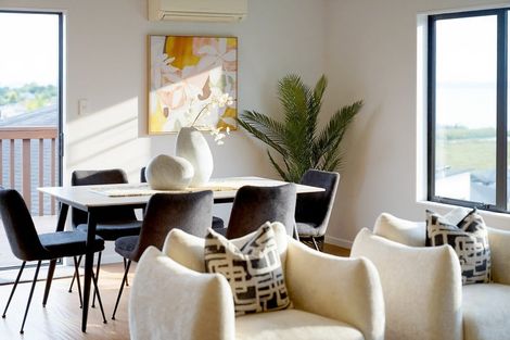 Photo of property in 20 Bannings Way, Hobsonville, Auckland, 0618