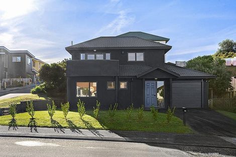 Photo of property in 8a Birkhall Grove, Strathmore Park, Wellington, 6022