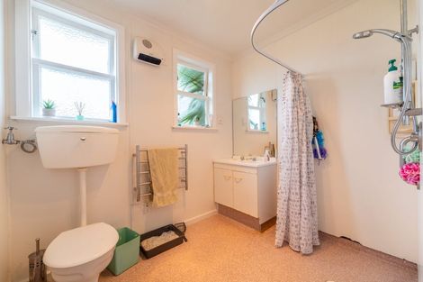 Photo of property in 4 Robertson Street, Oamaru North, Oamaru, 9400