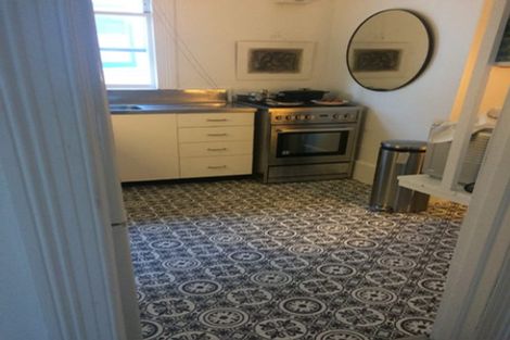 Photo of property in 10a Tinakori Road, Thorndon, Wellington, 6011