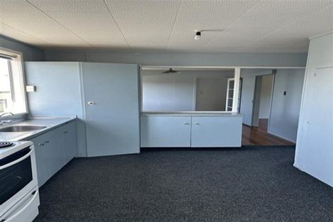 Photo of property in 10 Wallis Street, Raglan, 3225