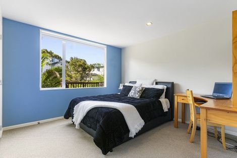 Photo of property in 43 Zara Court, Windsor Park, Auckland, 0632