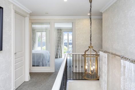 Photo of property in 152 Merivale Lane, Merivale, Christchurch, 8014