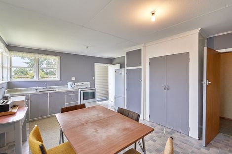 Photo of property in 62 Ellesmere Crescent, Highbury, Palmerston North, 4412