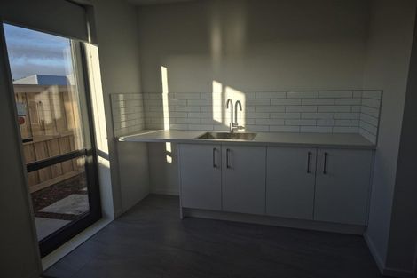 Photo of property in 32 Pateman Street, Woodend, 7610