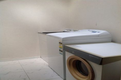 Photo of property in 2/37 Craig Road, Milford, Auckland, 0620