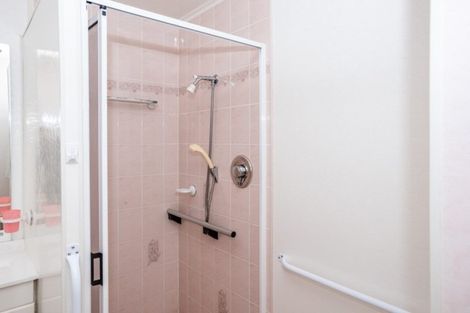 Photo of property in Orange Grove Flats, 25/549 Childers Road, Te Hapara, Gisborne, 4010