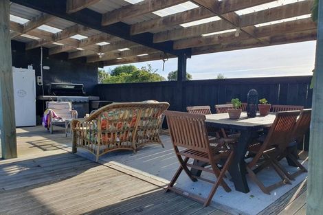 Photo of property in 356 Kuku Beach Road, Kuku, Levin, 5570