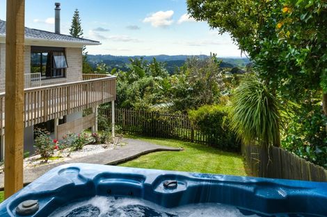 Photo of property in 1069 Scenic Drive North, Swanson, Auckland, 0816