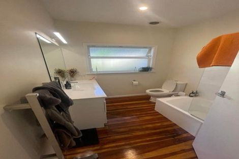 Photo of property in 23 Huntingdon Street, Northland, Wellington, 6012