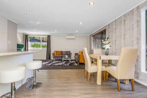 Photo of property in 92 Leinster Avenue, Raumati South, Paraparaumu, 5032