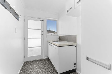 Photo of property in 19 Konini Street, Inglewood, 4330