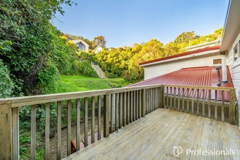 Photo of property in 42 Korokoro Road, Korokoro, Lower Hutt, 5012