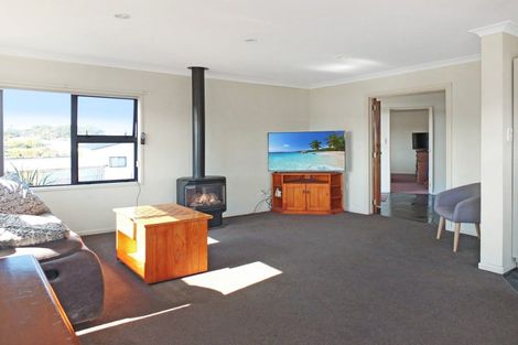 Photo of property in 4 Trafalgar Street, Foxton Beach, Foxton, 4815