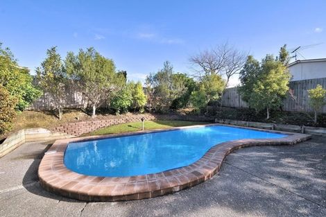 Photo of property in The Haven, 29/120 Beach Haven Road, Beach Haven, Auckland, 0626