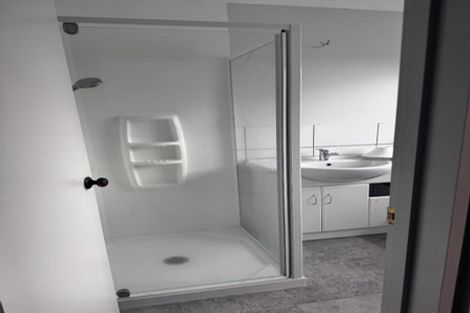 Photo of property in 2a Hilton Grove, Kelvin Grove, Palmerston North, 4414