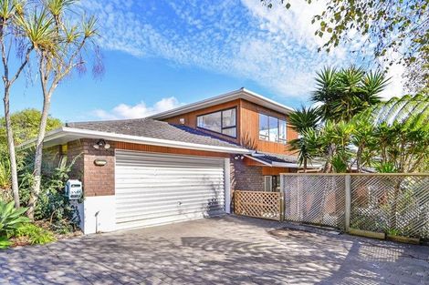 Photo of property in 57 Newhaven Terrace, Mairangi Bay, Auckland, 0630