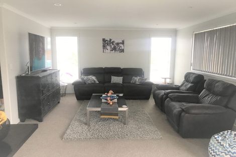 Photo of property in 21 Awataha Crescent, Pyes Pa, Tauranga, 3110