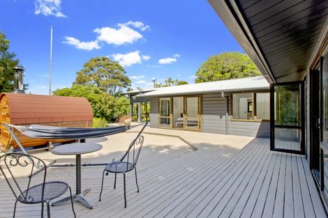 Photo of property in 192 Mountain Road, Henderson Valley, Auckland, 0612