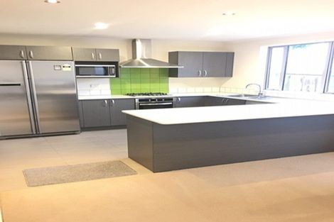 Photo of property in 20 Exeter Place, Unsworth Heights, Auckland, 0632