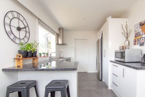 Photo of property in 43b Abraham Crescent, Milson, Palmerston North, 4414