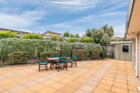 Photo of property in 10 Barrett Drive, Waikanae Beach, Waikanae, 5036