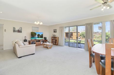 Photo of property in 5 Lavender Place, Papamoa Beach, Papamoa, 3118
