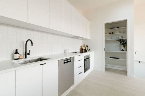 Photo of property in 119 Tiketike Way, Brooklyn, Wellington, 6021