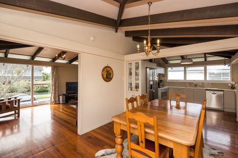 Photo of property in 19 Highfield Place, Avonhead, Christchurch, 8042