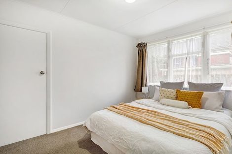 Photo of property in 14 Durham Street, Cannons Creek, Porirua, 5024