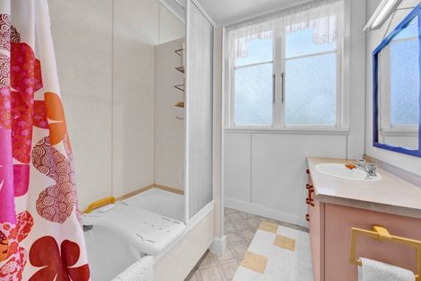 Photo of property in 13 Portia Street, Stratford, 4332