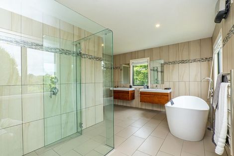 Photo of property in 321 Gardiners Road, Harewood, Christchurch, 8051