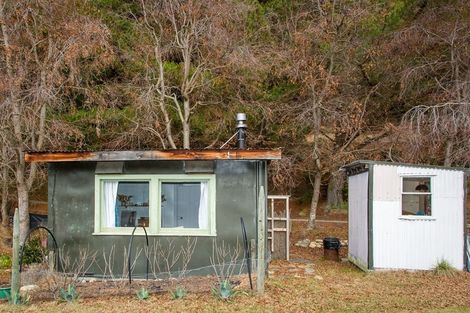 Photo of property in 122 Mclennan Road, Hawea Flat, Wanaka, 9382